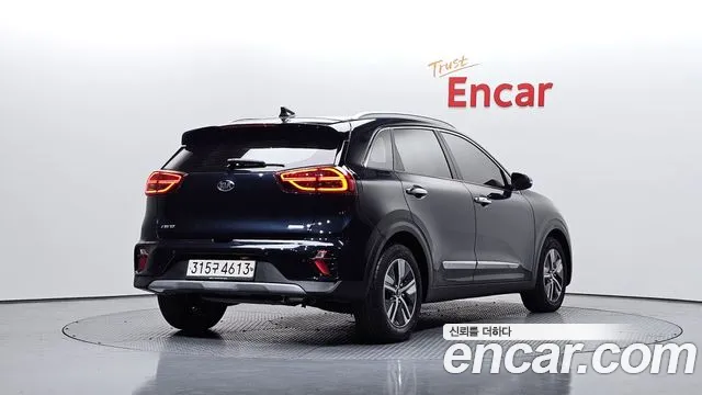 Kia Niro 2020 — фото 2