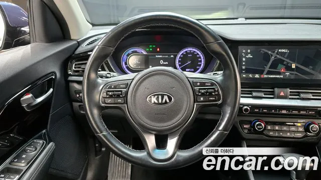 Kia Niro 2020 — фото 13