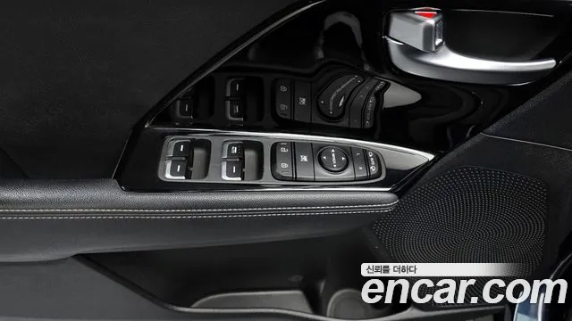 Kia Niro 2020 — фото 17