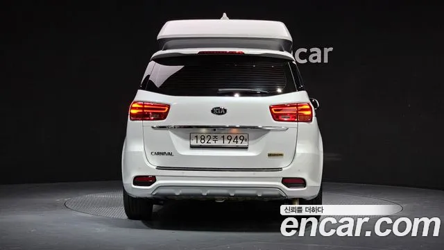 Kia Canival 2019 — фото 4