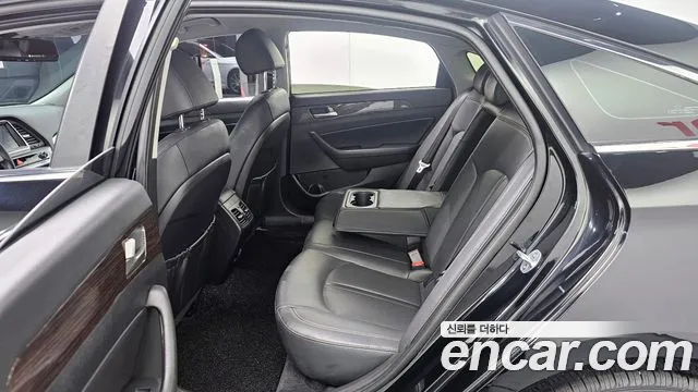 Hyundai Sonata 2019 — фото 13