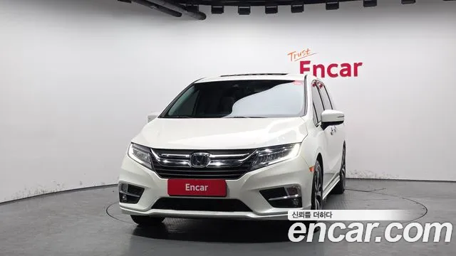 Honda Odyssey 2018 — фото 3
