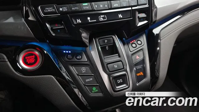 Honda Odyssey 2018 — фото 9