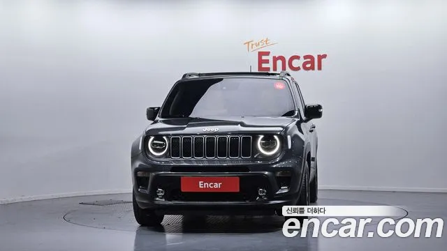 Jeep Renegade 2023 — фото 3