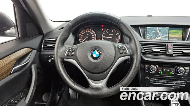 BMW X1 2015 — фото 13