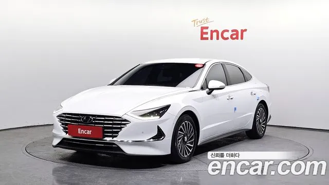 Hyundai Sonata 2022 — фото 1