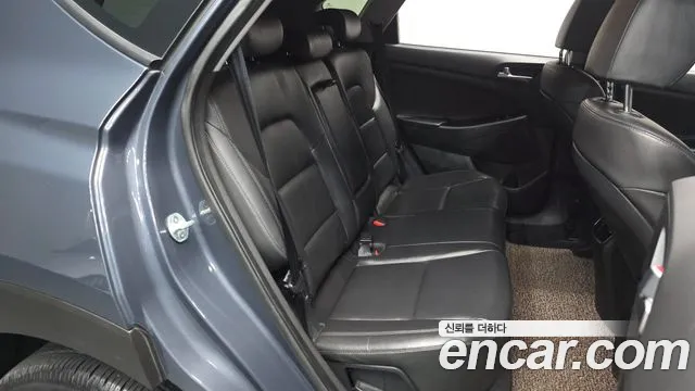 Hyundai Tucson 2020 — фото 11