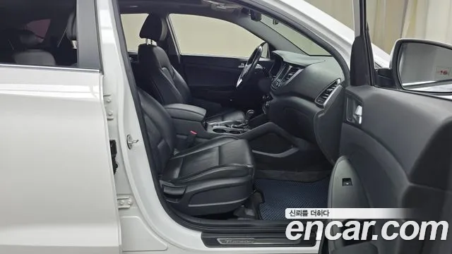 Hyundai Tucson 2017 — фото 11