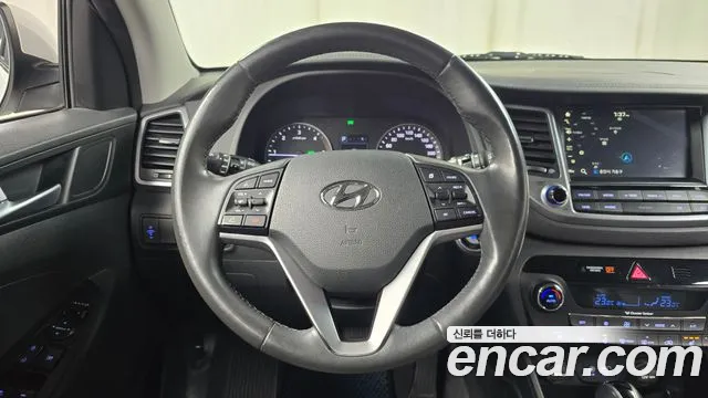 Hyundai Tucson 2017 — фото 13