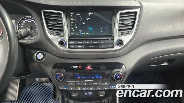 Hyundai Tucson 2017 — фото 15