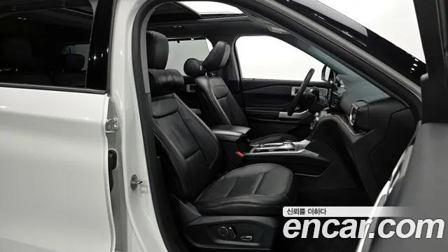 Ford Explorer 2020 — фото 10