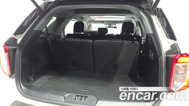 Ford Explorer 2020 — фото 20