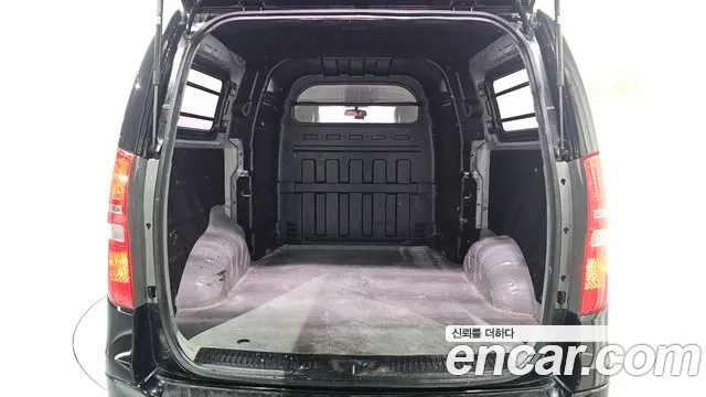 Hyundai Starex 2017 — фото 20