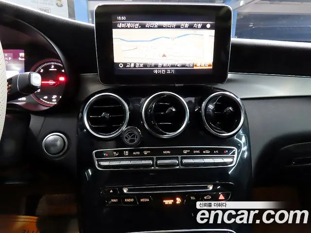 Mercedes-Benz GLC-Class 2018 — фото 12