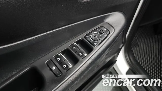 Hyundai Santafe 2021 — фото 19