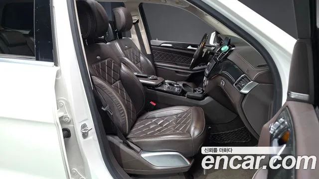 Mercedes-Benz GLS-Class 2017 — фото 10
