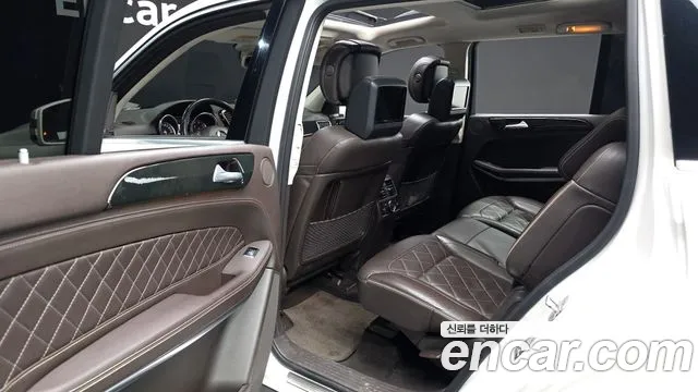 Mercedes-Benz GLS-Class 2017 — фото 12