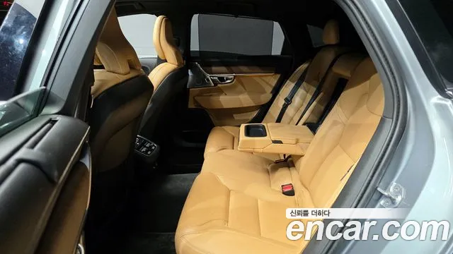 Volvo S90 2019 — фото 12