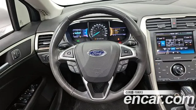 Ford Fusion 2013 — фото 13
