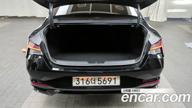 Hyundai AVANTE 2021 — фото 20