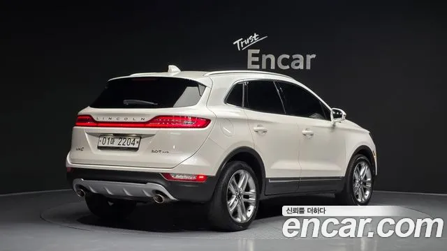 Lincoln MKC 2017 — фото 2