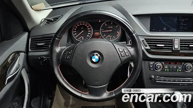 BMW X1 2011 — фото 14