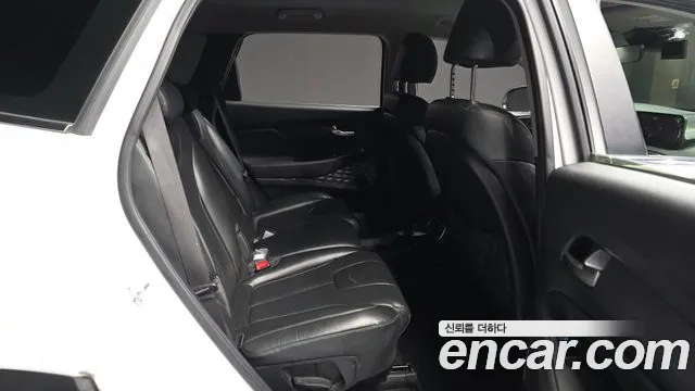 Hyundai Santafe 2021 — фото 12