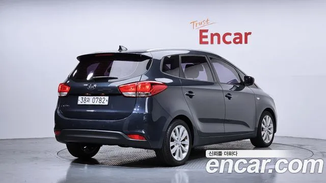 Kia Carens 2016 — фото 2