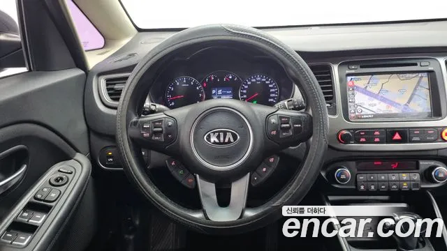 Kia Carens 2016 — фото 13