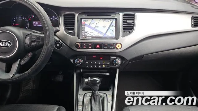 Kia Carens 2016 — фото 14