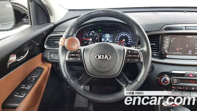Kia Sorento 2018 — фото 13