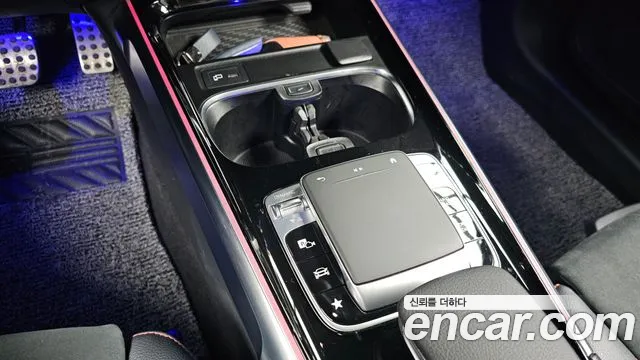 Mercedes-Benz GLB-Class 2020 — фото 17