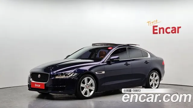 Jaguar XE 2017 — фото 1