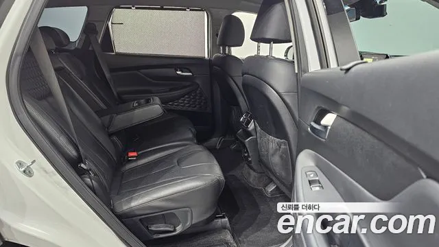 Hyundai Santafe 2019 — фото 12