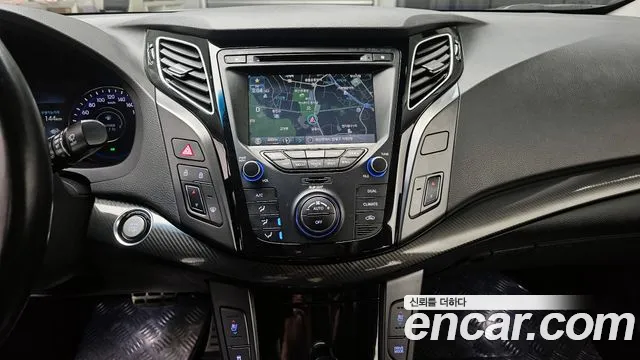 Hyundai i40 2014 — фото 15