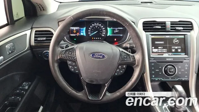 Ford Fusion 2014 — фото 13