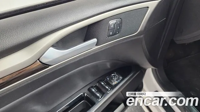 Ford Fusion 2014 — фото 14