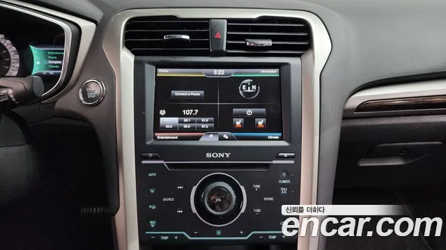 Ford Fusion 2014 — фото 16