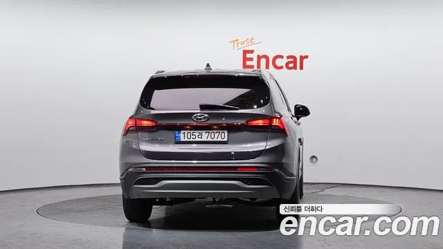 Hyundai Santafe 2022 — фото 4