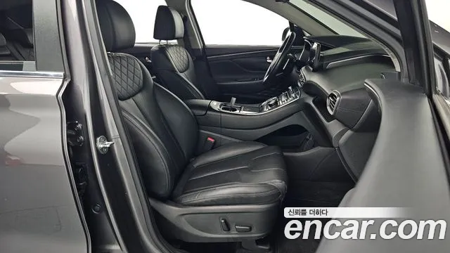 Hyundai Santafe 2022 — фото 10