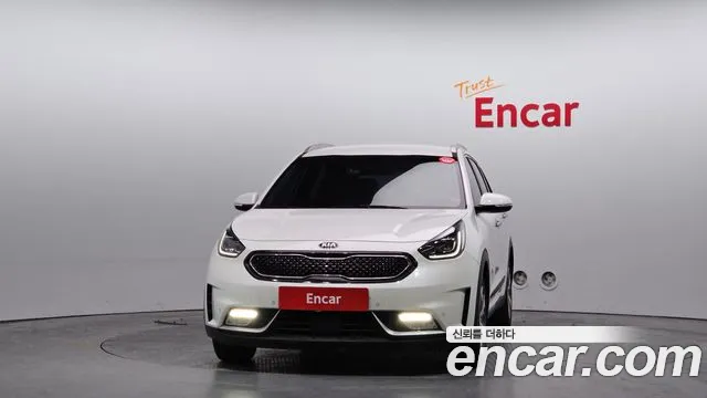 Kia Niro 2018 — фото 3