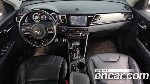 Kia Niro 2018 — фото 7