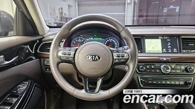 Kia K7 2019 — фото 14