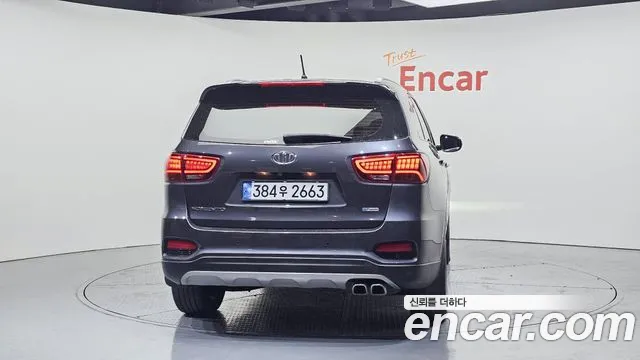 Kia Sorento 2018 — фото 4