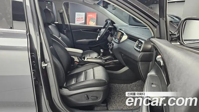Kia Sorento 2018 — фото 12