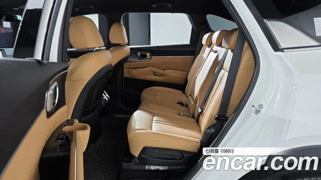 Kia Sorento 2021 — фото 11