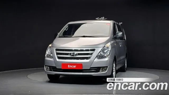Hyundai Starex 2017 — фото 3