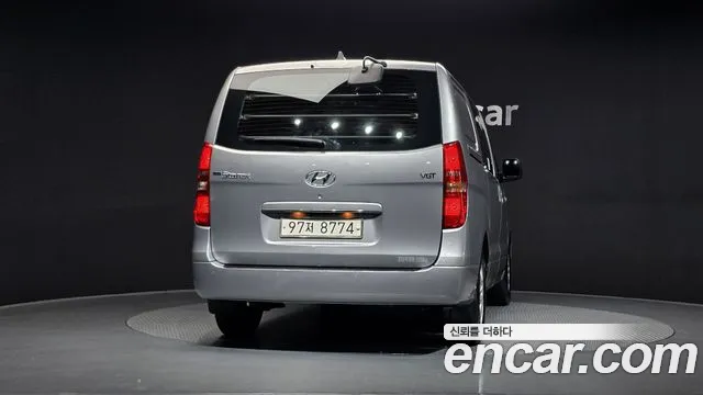 Hyundai Starex 2017 — фото 4