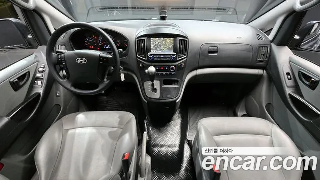 Hyundai Starex 2017 — фото 7