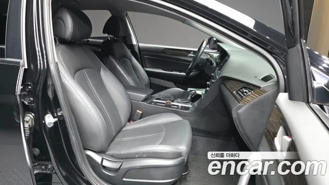 Hyundai Sonata 2016 — фото 11